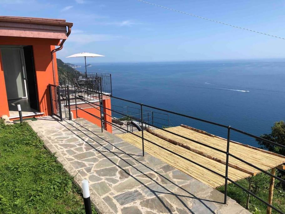 Orangehouse Cinque Terre. Private Parking Villa Рио Маджоре Екстериор снимка