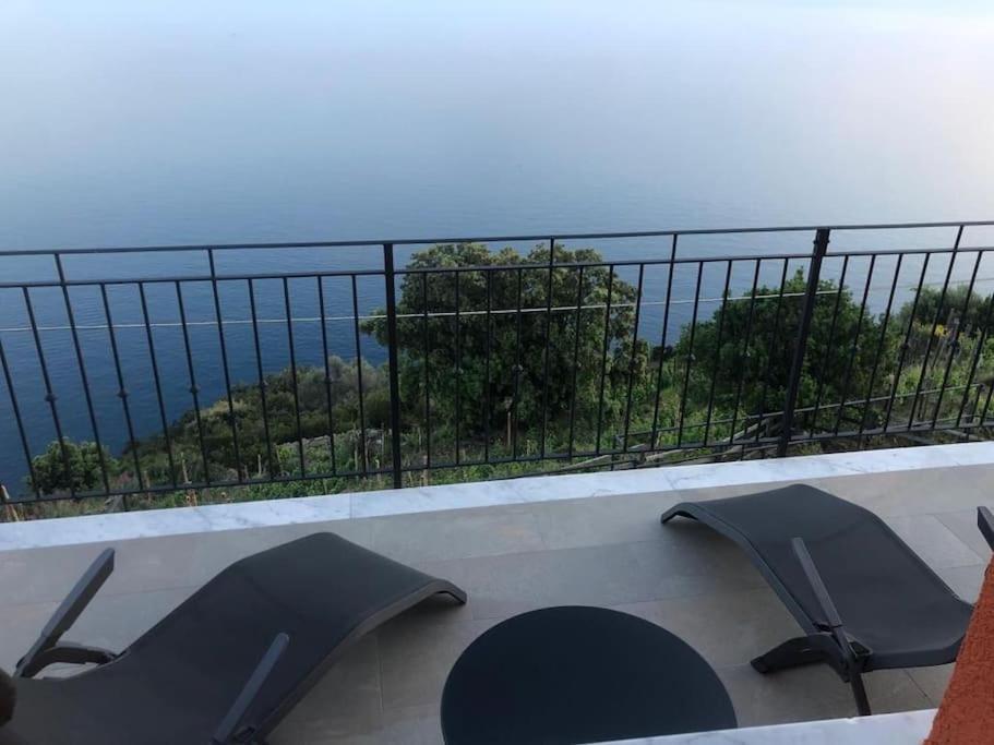Orangehouse Cinque Terre. Private Parking Villa Рио Маджоре Екстериор снимка