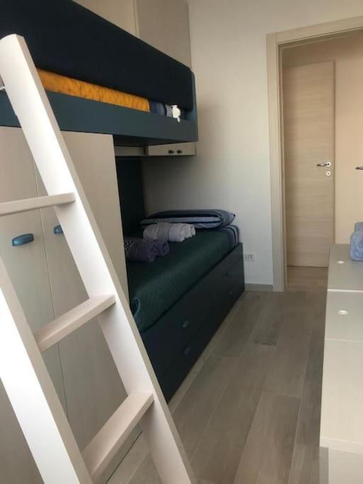 Orangehouse Cinque Terre. Private Parking Villa Рио Маджоре Екстериор снимка