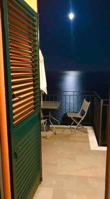 Orangehouse Cinque Terre. Private Parking Villa Рио Маджоре Екстериор снимка