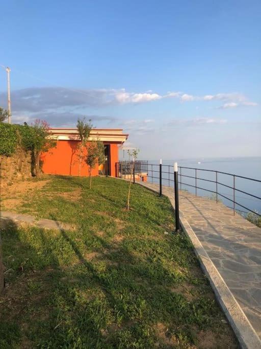 Orangehouse Cinque Terre. Private Parking Villa Рио Маджоре Екстериор снимка