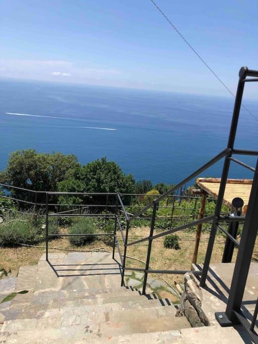 Orangehouse Cinque Terre. Private Parking Villa Рио Маджоре Екстериор снимка