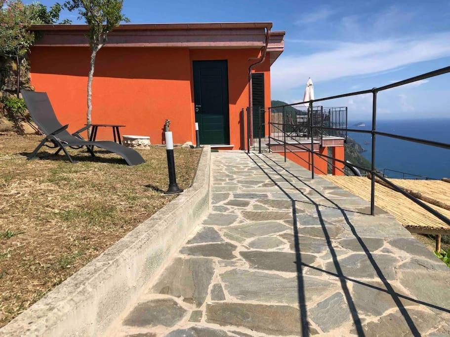 Orangehouse Cinque Terre. Private Parking Villa Рио Маджоре Екстериор снимка
