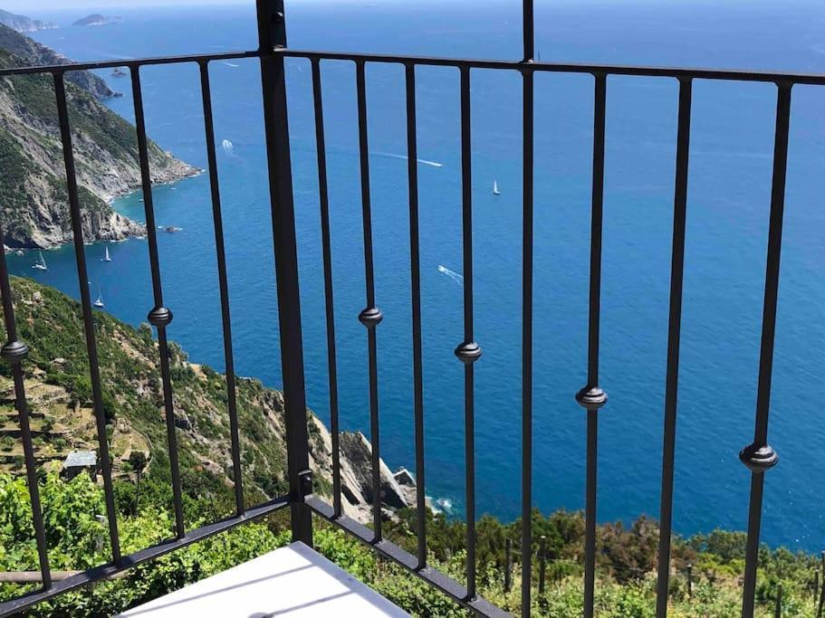 Orangehouse Cinque Terre. Private Parking Villa Рио Маджоре Екстериор снимка